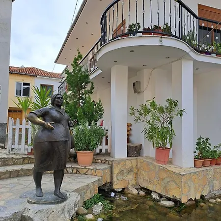 Beachfront Appartamento Tushemisht